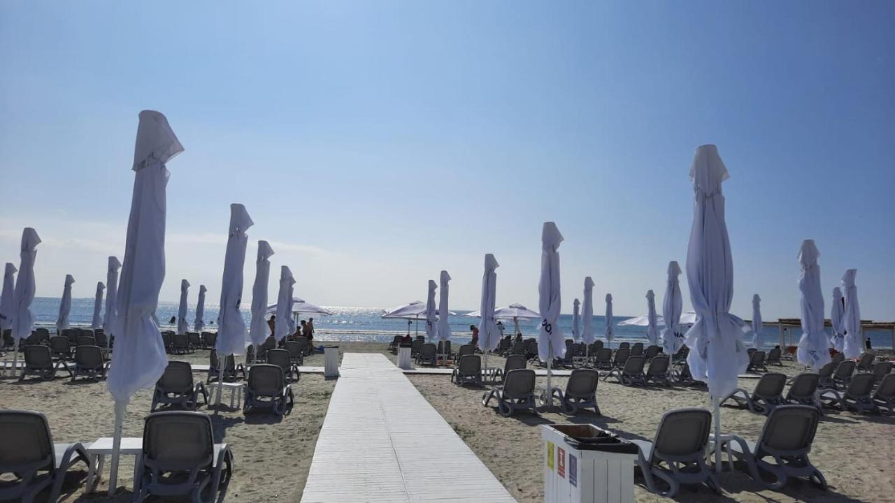 Apartamento Holiday Rezidence Kazeboo Beach Năvodari Exterior foto